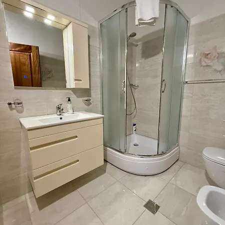 Gjoni Apartment Kallmet i Madh