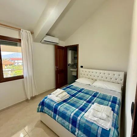 Gjoni Apartment