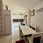 Gjoni * Kallmet i Madh