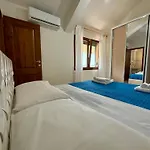 Gjoni Апартаменты