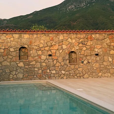 Gjoni Apartment Kallmet i Madh